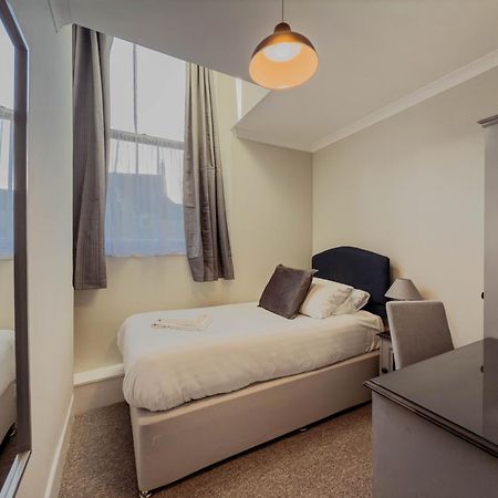 Bed and Breakfast Newport Quay Екстер'єр фото