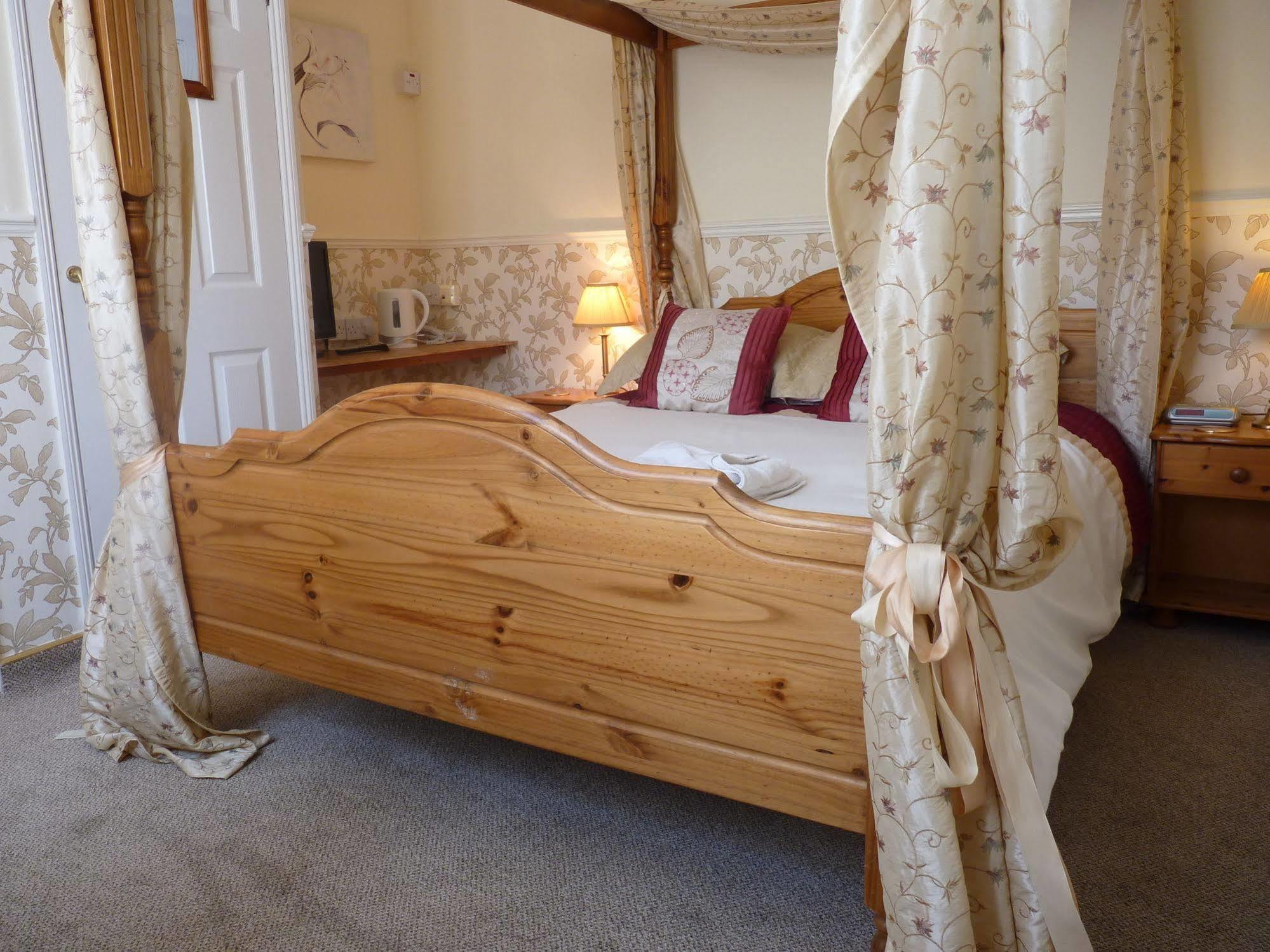 Bed and Breakfast Newport Quay Екстер'єр фото